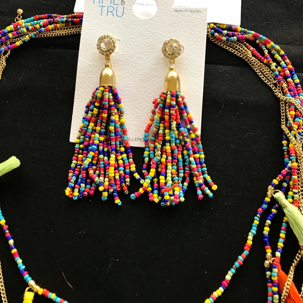 Beaded Necklace and Earrings       NWT - Picture 2 of 4